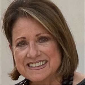 Meet your Posher, Elaine